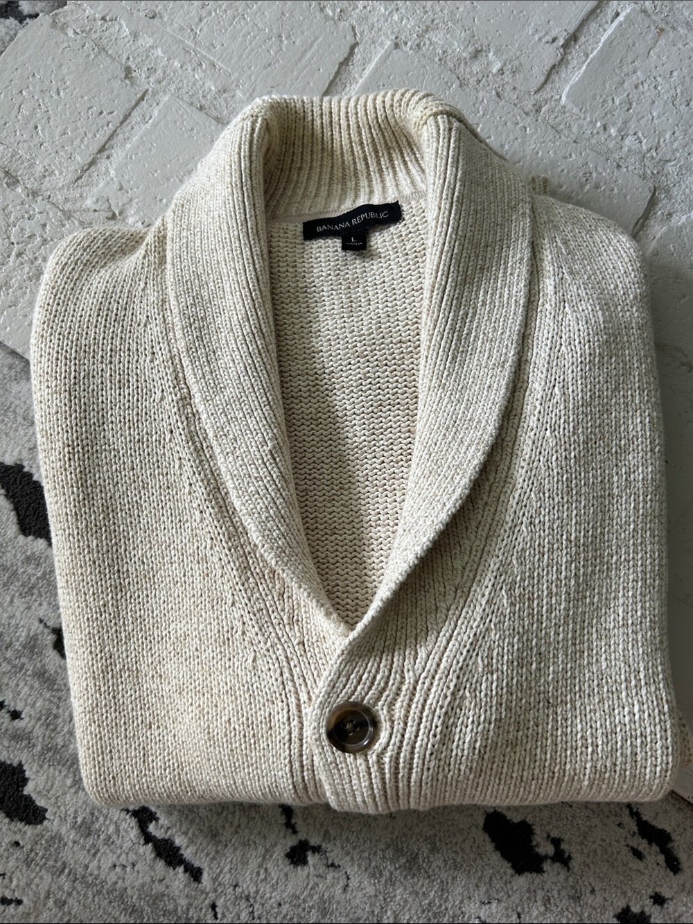 Banana Republic Men's Shawl Collar Cardigan in Cream Size L